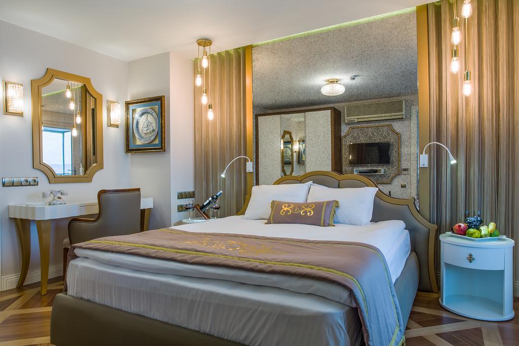 Izmir Palas Hotel Zimmer foto